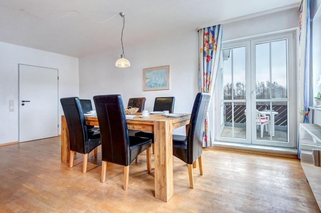 Grosse Schoene 3 Zimmer Ferienwohnung - 100 Qm - In Strandnaehe Fuer 6 Personen!! 제바트헤링스도르프 외부 사진