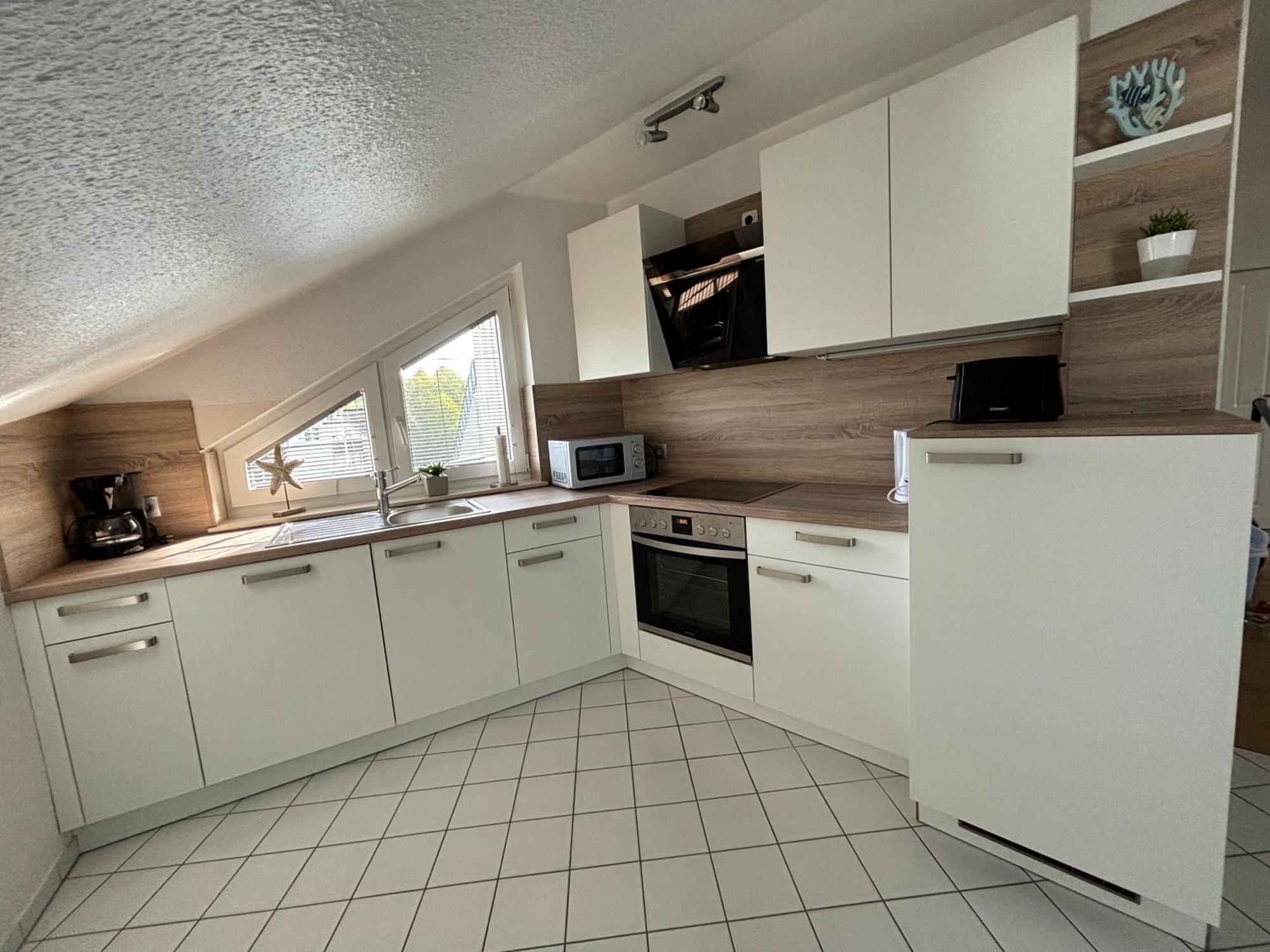 Grosse Schoene 3 Zimmer Ferienwohnung - 100 Qm - In Strandnaehe Fuer 6 Personen!! 제바트헤링스도르프 외부 사진